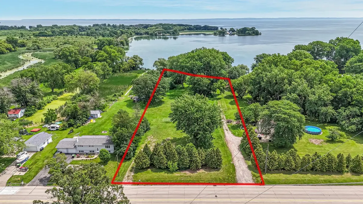 3488 County Rd A, Oshkosh, WI 54901 - #1