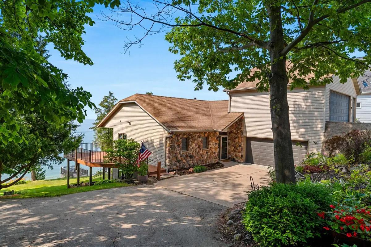 5153 Edgewater Beach Road, Green Bay, WI 54311-9731 - #1