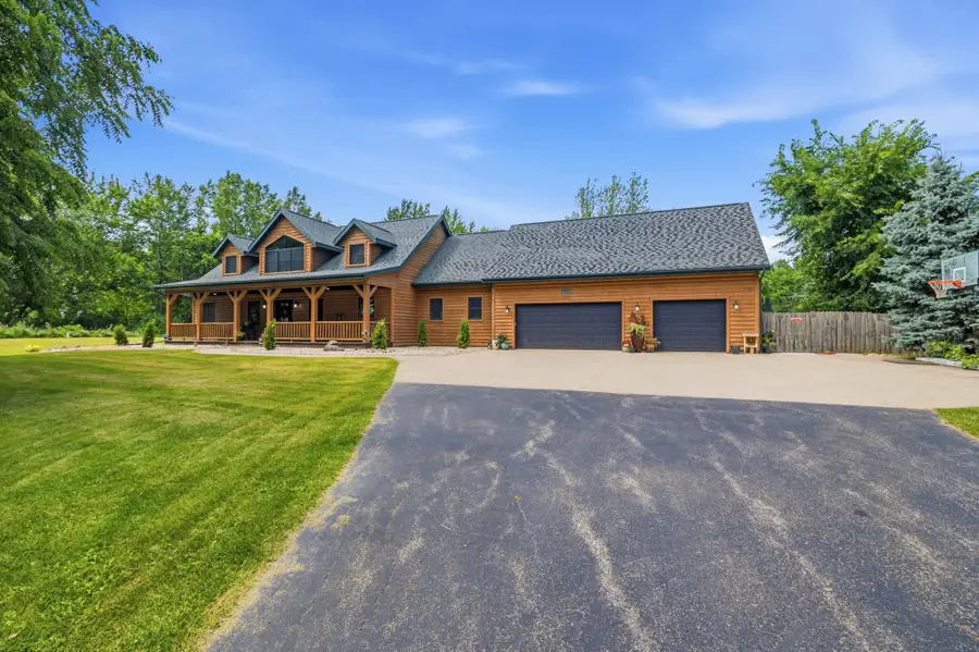 4526 Kolb Road, Oshkosh, WI 54904 - #2