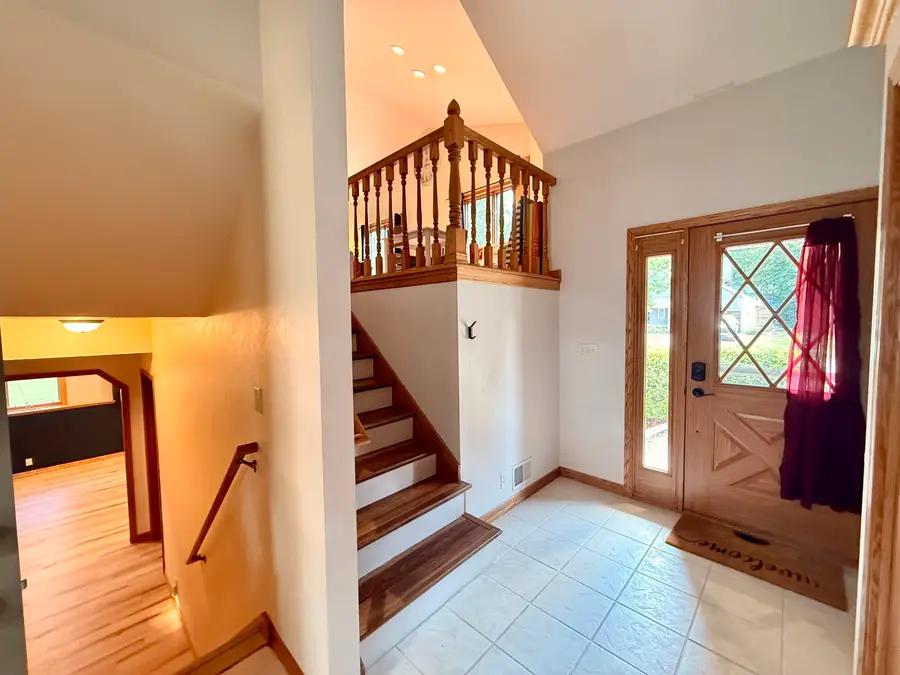 1071 Woodcrest Drive, Fond Du Lac, WI 54935-8043 - #3