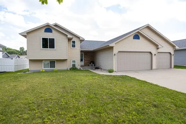 75 Jacob Avenue, OSHKOSH, WI 54902-7397