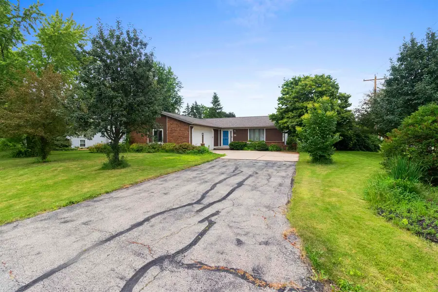 24 Greves Court, Appleton, WI 54914 - #3