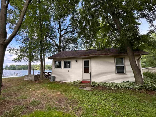 W8436 Mielke Way Road, WAUTOMA, WI 54982
