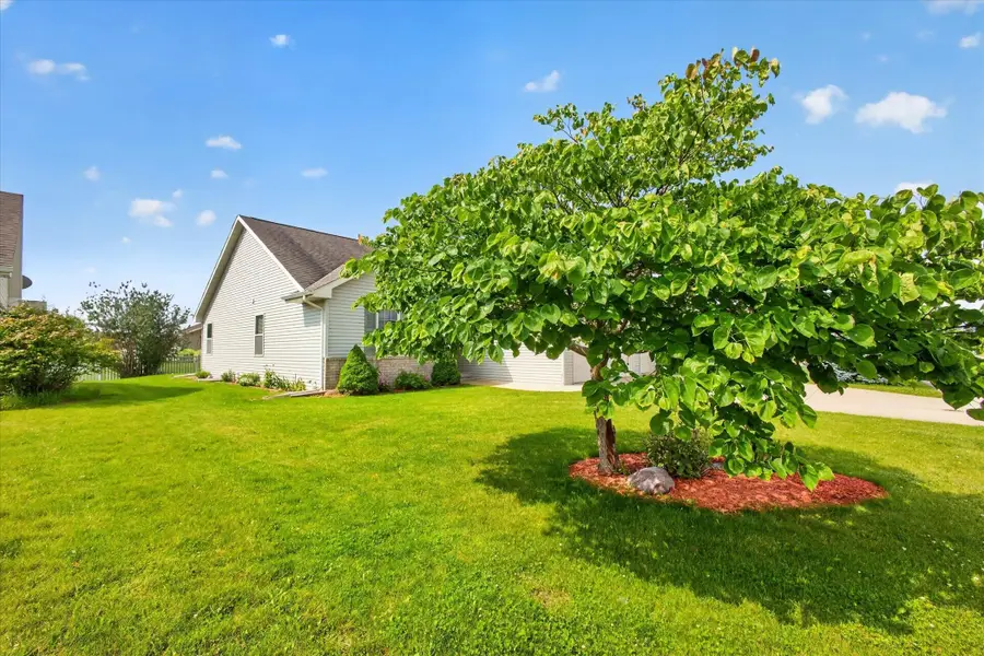 810 Killarny Trail, De Pere, WI 54115-7130 - #3