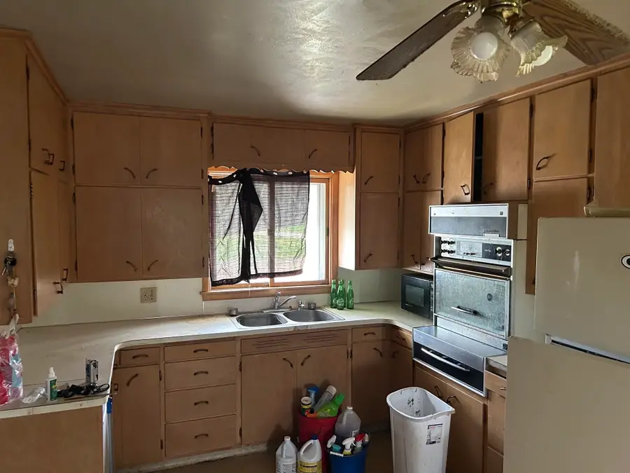 W2337 County Rd E, Cecil, WI 54111 - #3