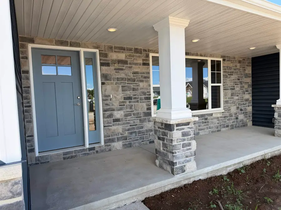 3062 Stone Fence Place, Green Bay, WI 54311 - #2