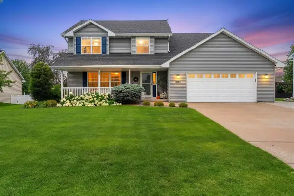2088 W Higgins Hill, DE PERE, WI 54115