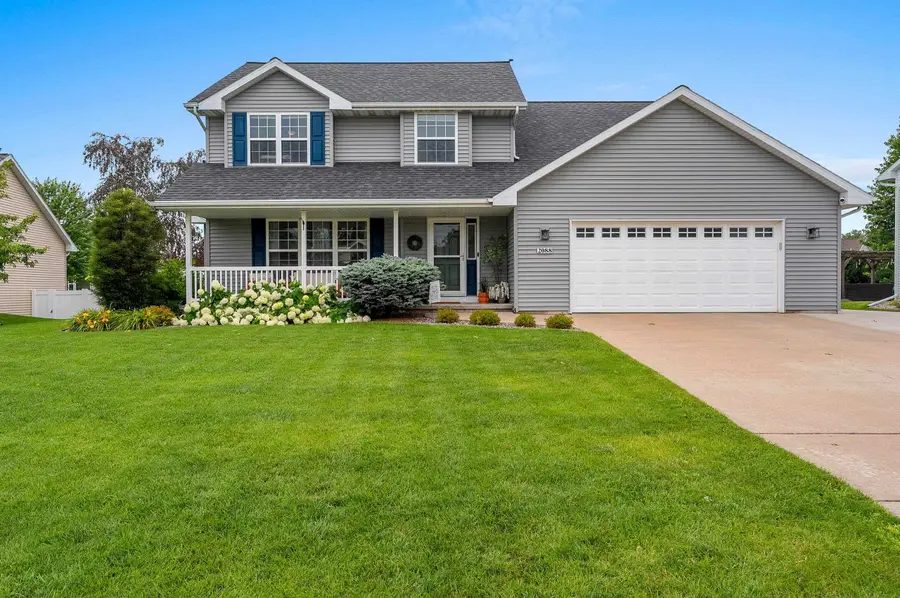 2088 W Higgins Hill, De Pere, WI 54115 - #3