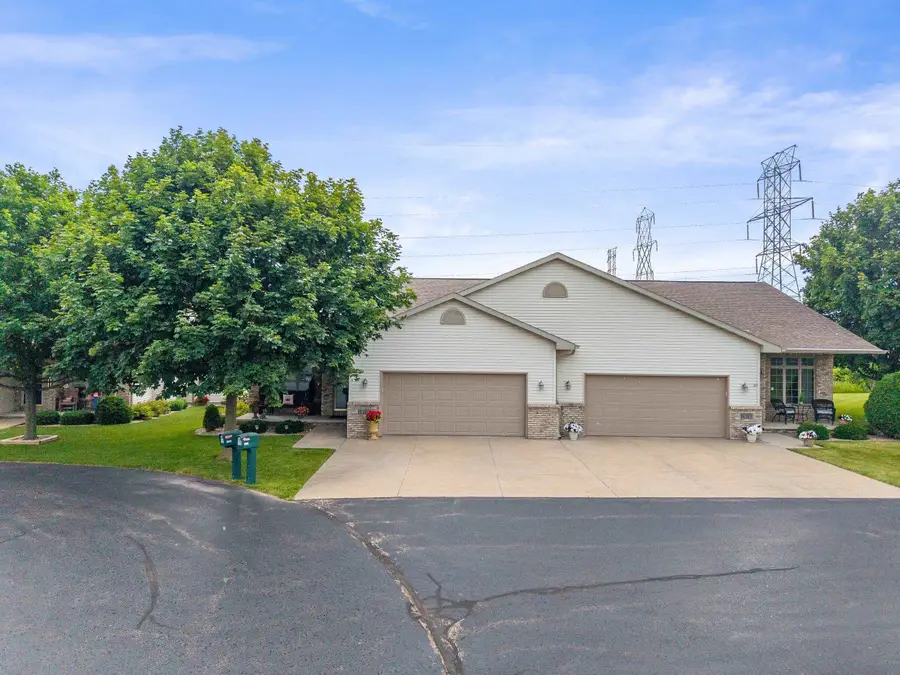 1910 E Sylvan Avenue, Appleton, WI 54915 - #2