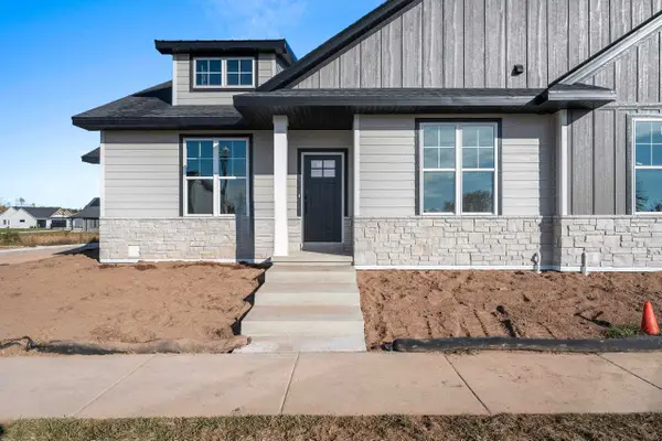 2874 Howard Commons, HOWARD, WI 54313-9264