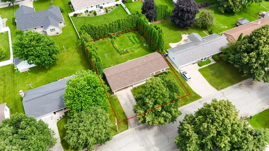 519 Robert Lane, Green Bay, WI 54311 - #3