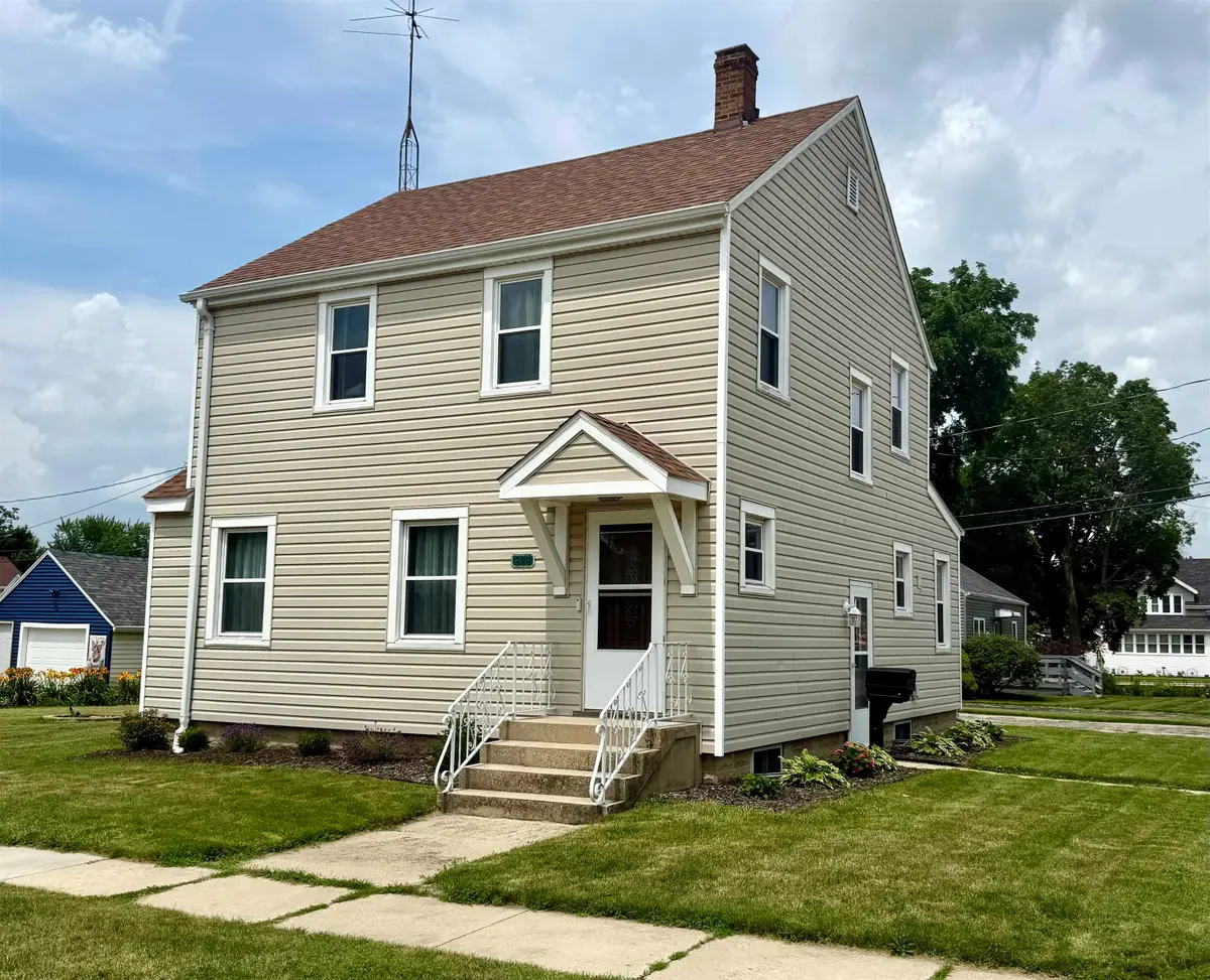 628 Roosevelt Street, Waupun, WI 53963 - #1