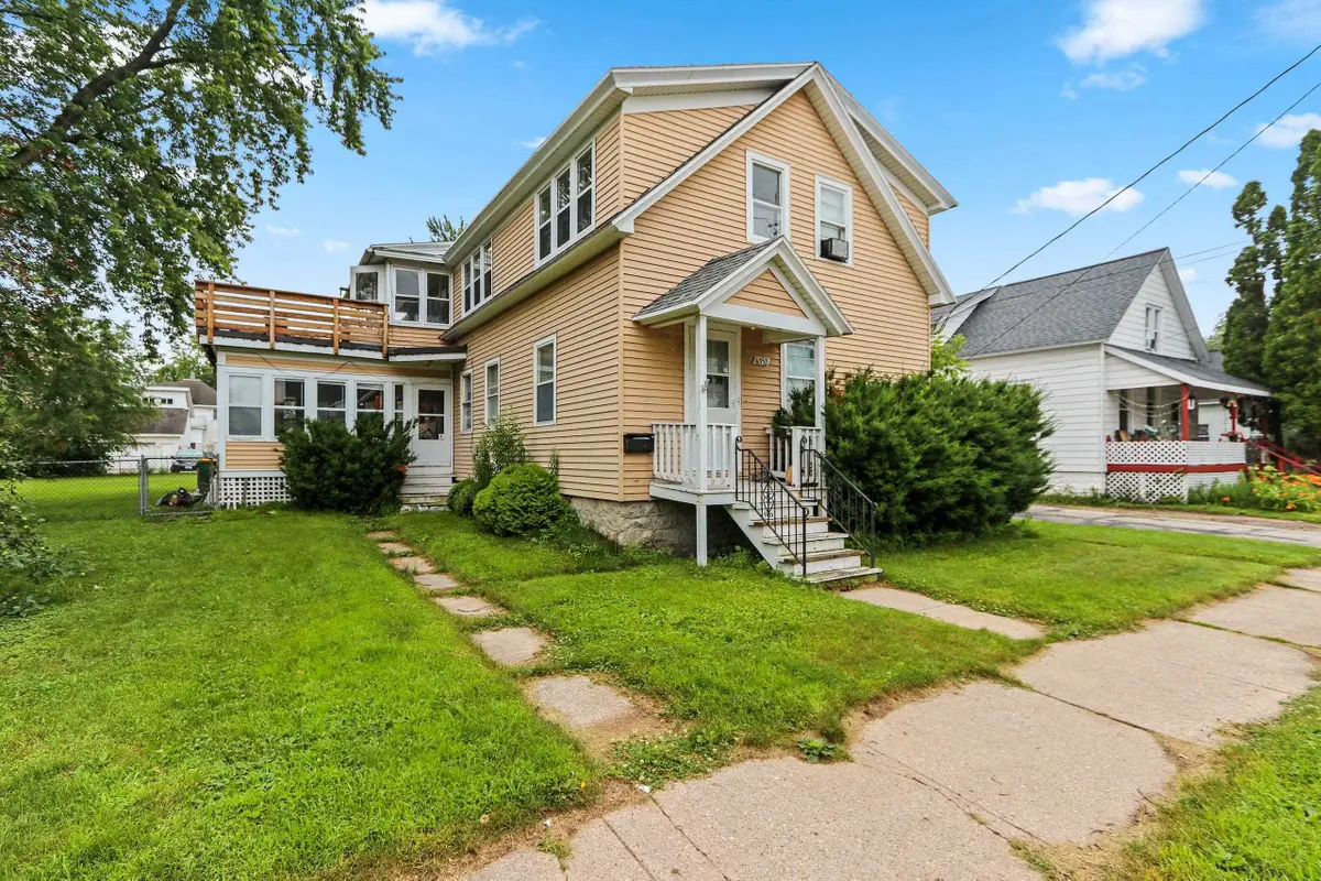 1352 Day Street, Green Bay, WI 54302 - #1