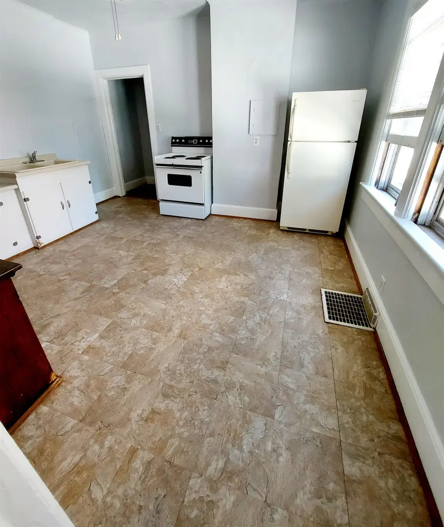 920 Dousman Street, Green Bay, WI 54303-2933 - #2