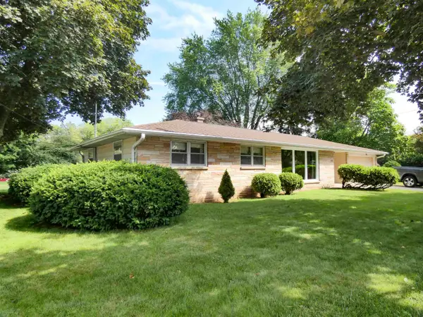 1303 S Fisk Street, GREEN BAY, WI 54304