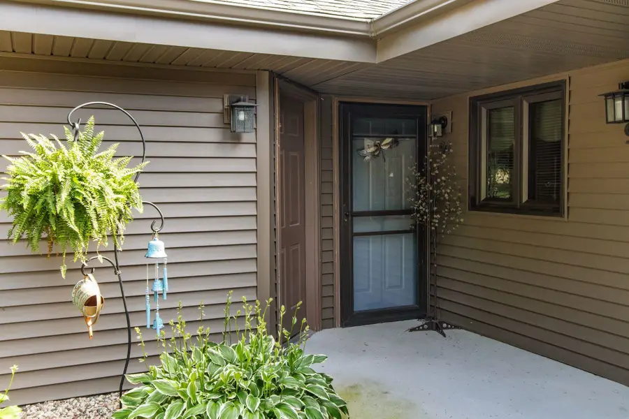 91 Spencer Village Court, Appleton, WI 54914 - #2
