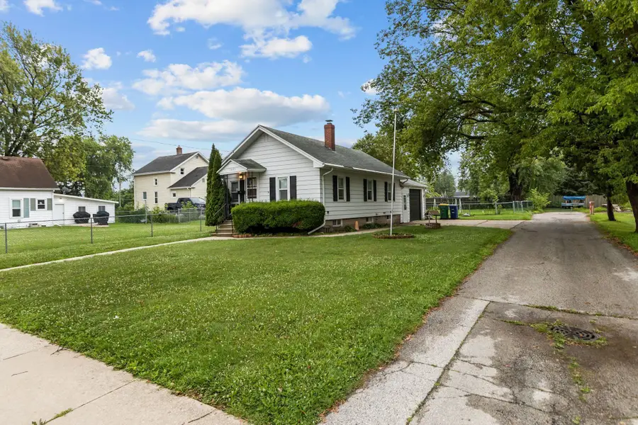 1073 Caroline Street, Green Bay, WI 54303 - #2