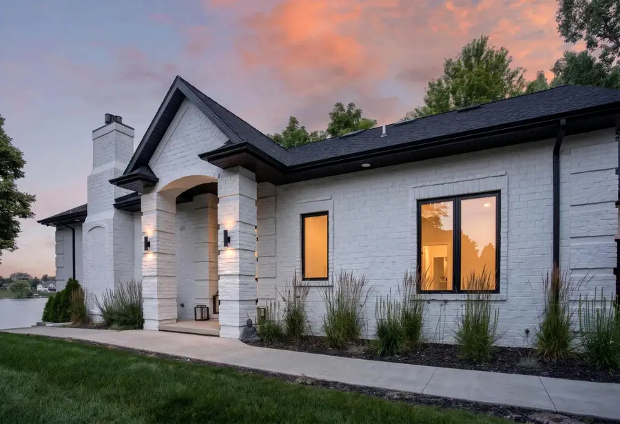 2080 Greenleaf Road, De Pere, WI 54115 - #2
