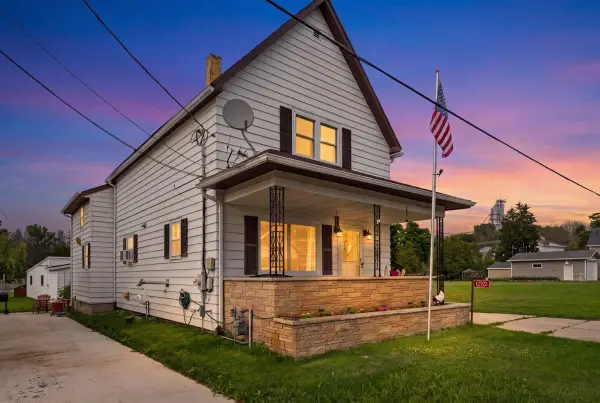 E2922 Cty Rd Bb, KEWAUNEE, WI 54216