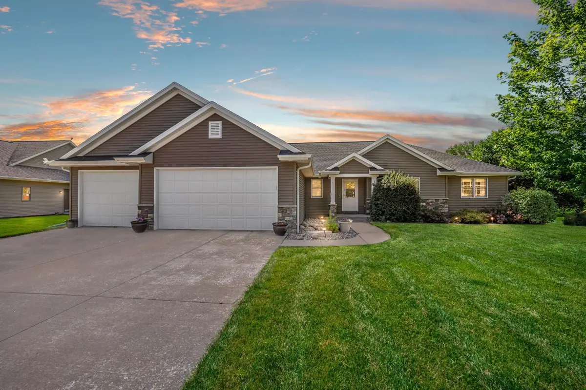 W6267 Rocky Mountain Drive, Greenville, WI 54942-8801 - #1