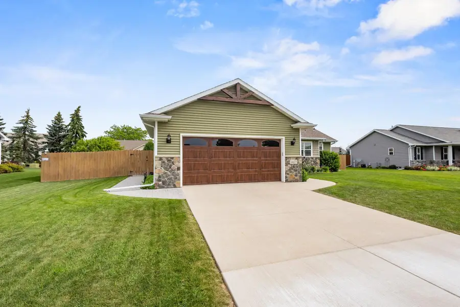 1427 Anthem Drive, Neenah, WI 54956 - #3