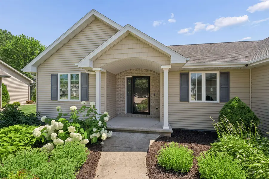 W6445 Cherrybark Circle, Menasha, WI 54952 - #2