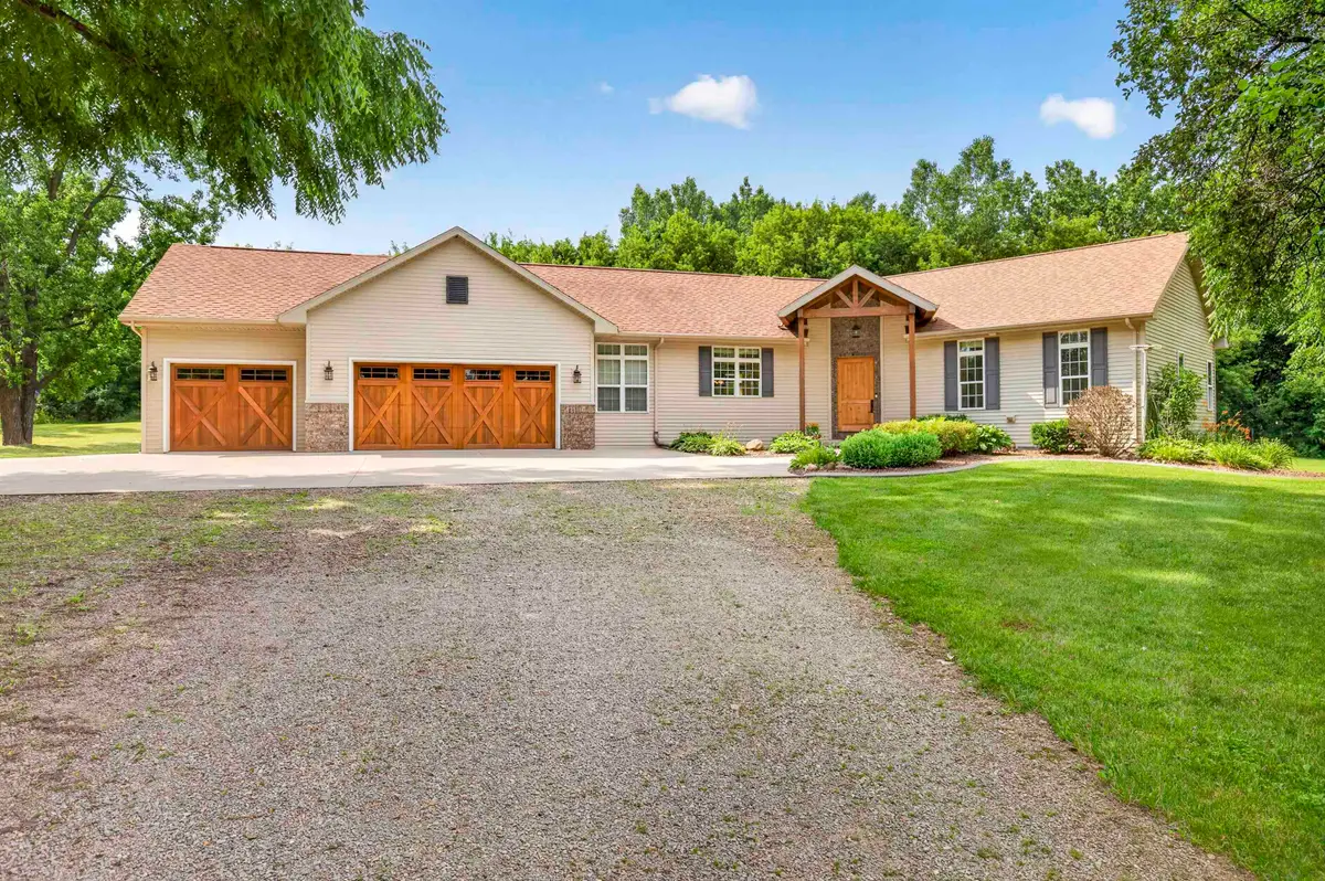 4305 Stoney Ridge Trail, Oshkosh, WI 54904 - #1