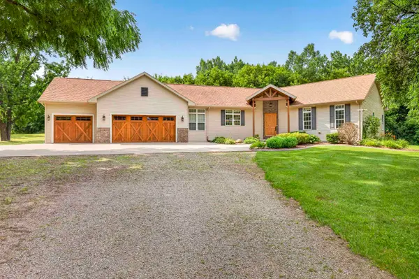 4305 Stoney Ridge Trail, OSHKOSH, WI 54904