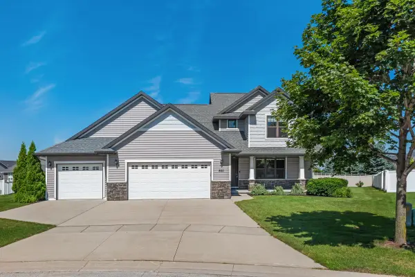 600 Castlestone Court, ONEIDA, WI 54155-9384