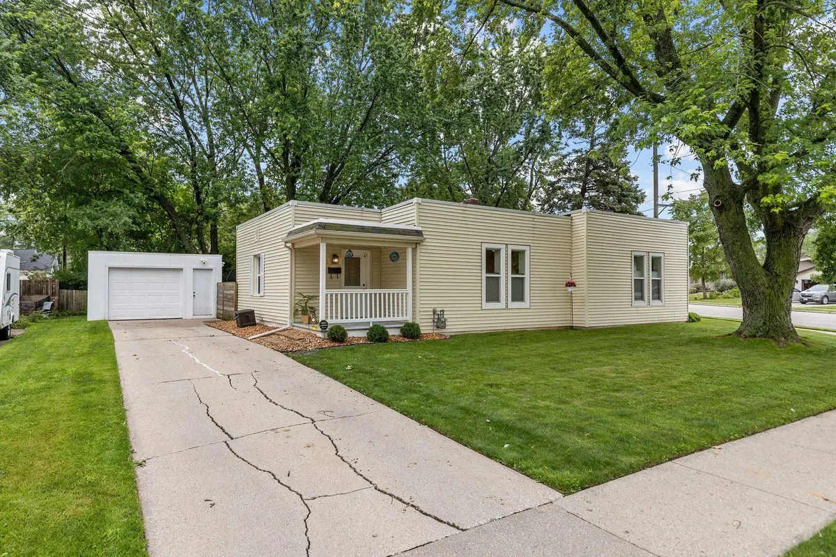 523 S Erie Street, De Pere, WI 54115 - #1