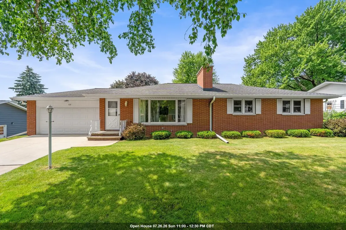 935 Marvelle Lane, Green Bay, WI 54304-4430 - #1