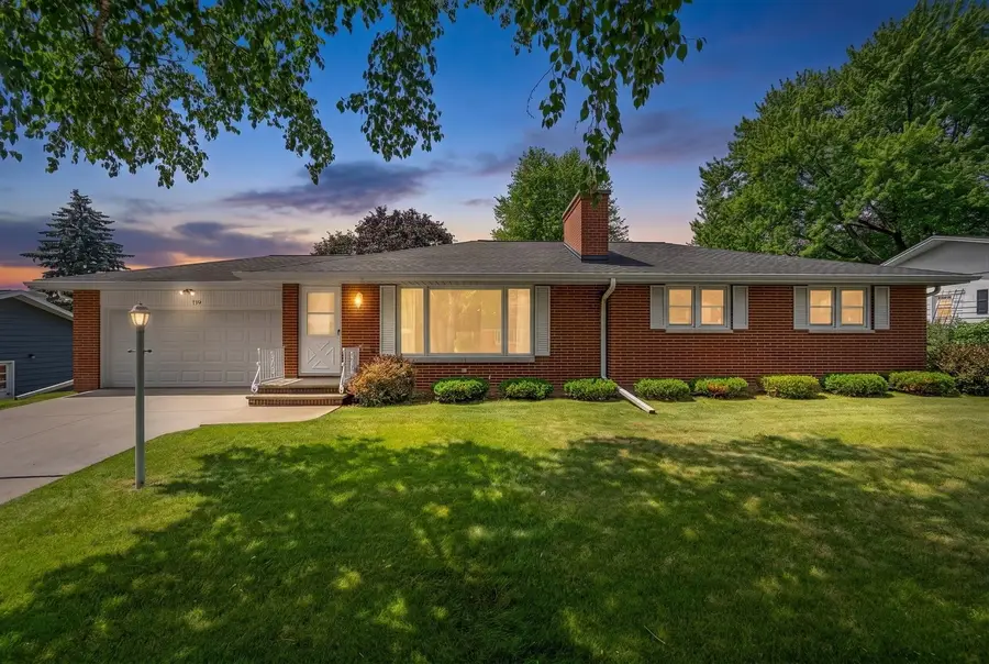 935 Marvelle Lane, Green Bay, WI 54304-4430 - #2