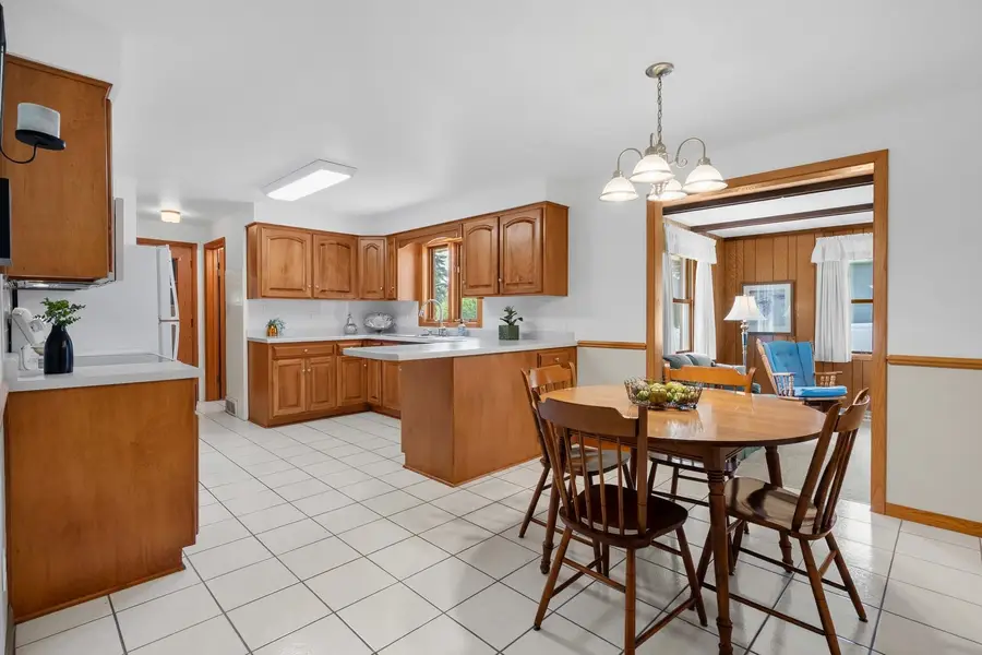 935 Marvelle Lane, Green Bay, WI 54304-4430 - #3