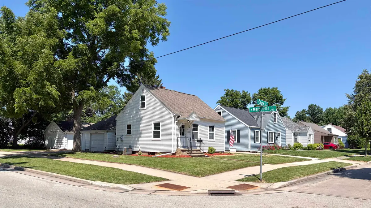 2209 N Clark Street, Appleton, WI 54911-2034 - #1