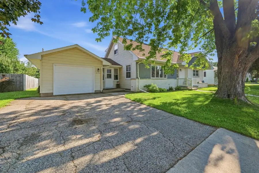 608 Tulip Lane, Waupun, WI 53963 - #3