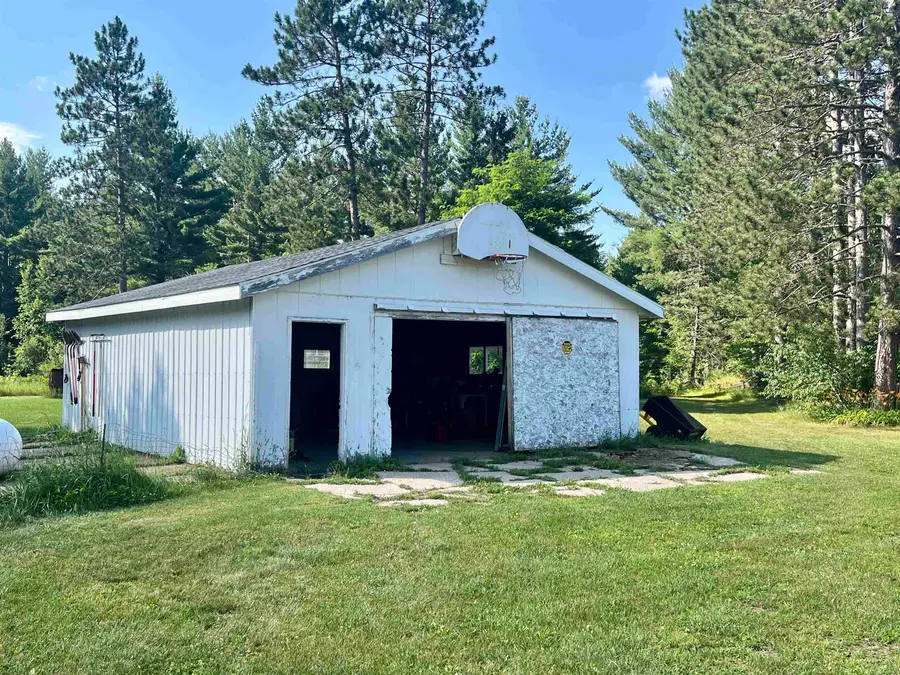 W7996 North Street, Pembine, WI 54156 - #3