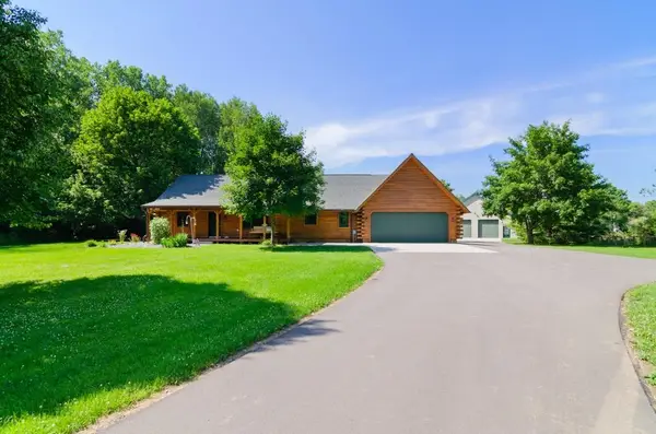 2594 Wood Lane, SUAMICO, WI 54313-7849