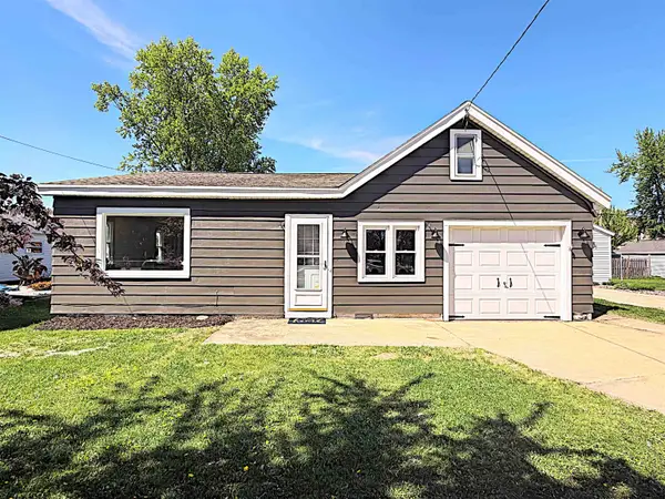 1122 Tyler Avenue, OSHKOSH, WI 54902