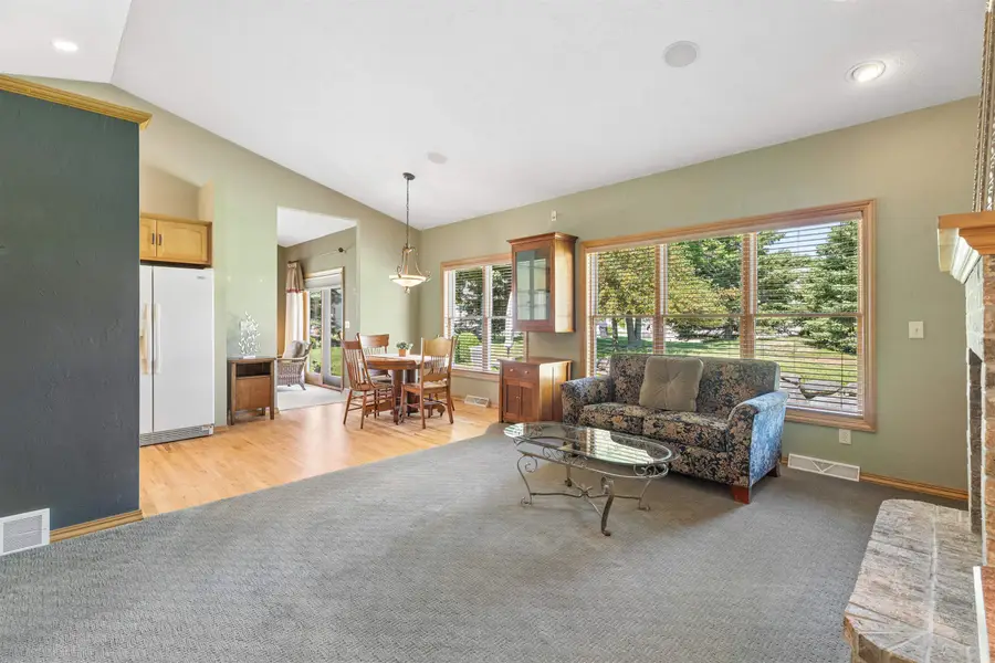 3831 N Wayside Lane, Appleton, WI 54913 - #3