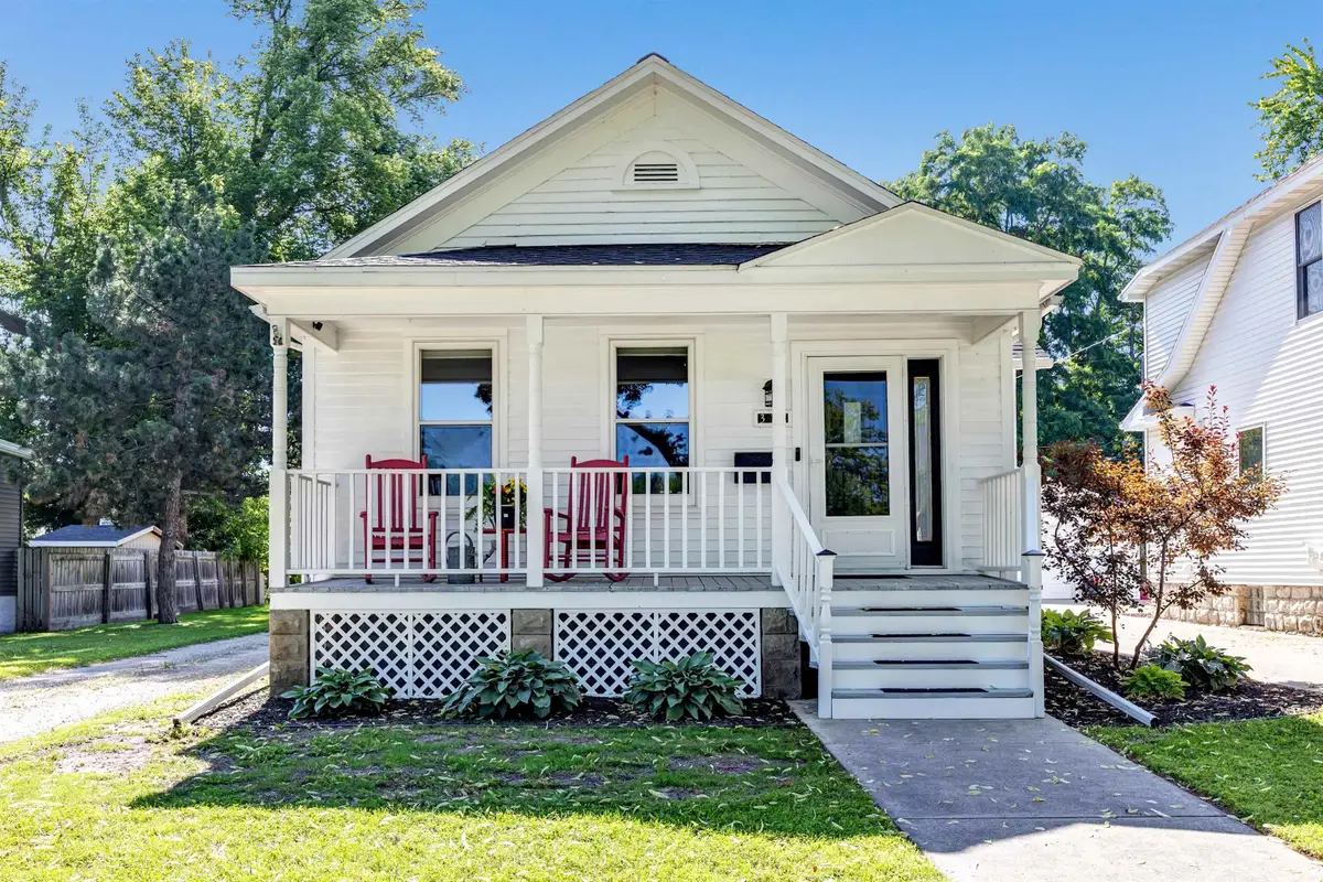 317 S Van Buren Street, Green Bay, WI 54301-3926 - #1