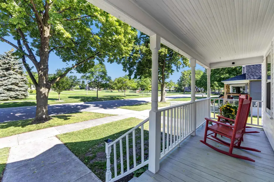 317 S Van Buren Street, Green Bay, WI 54301-3926 - #3