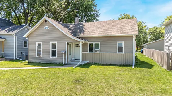 113 W 4th Street, KAUKAUNA, WI 54130