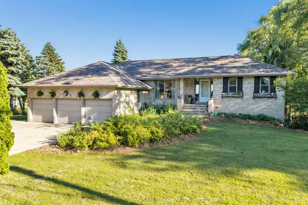 1259 Harbor Lights Road, SUAMICO, WI 54173-8010