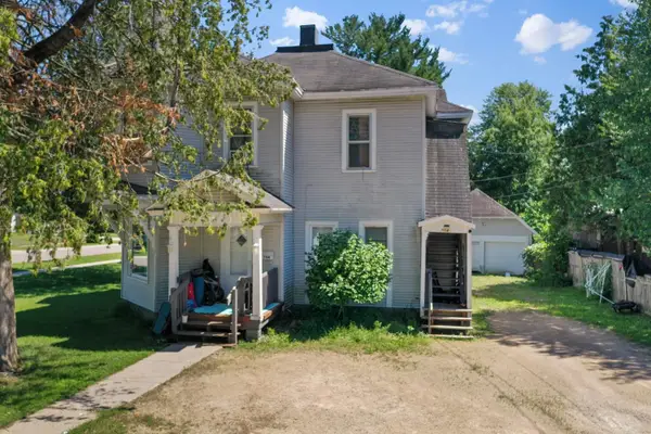 704 W Picnic Street, SHAWANO, WI 54166-2826