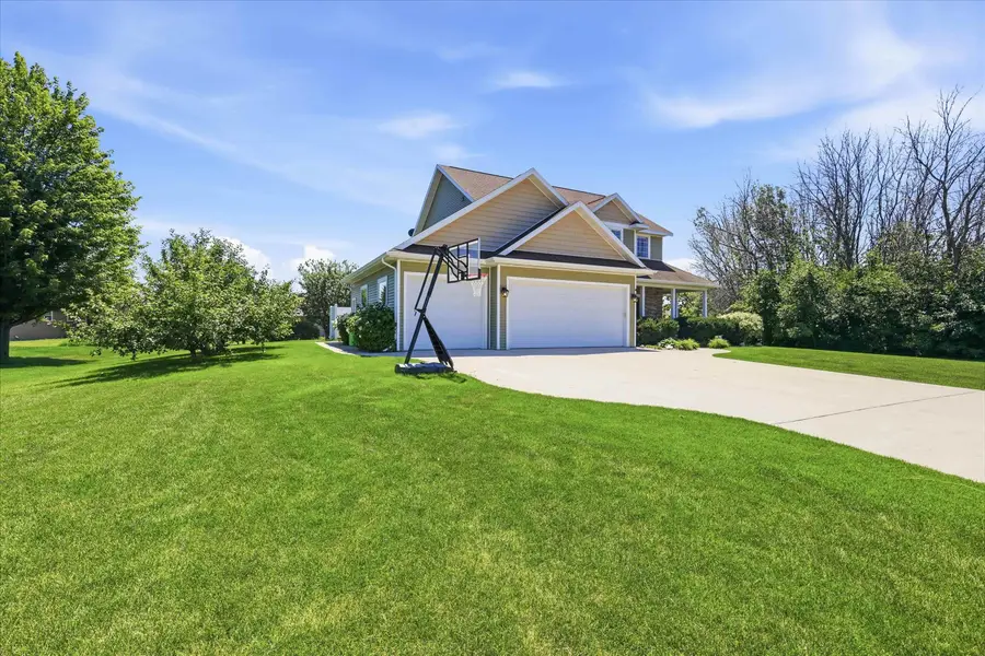 W5261 Arbor Vitae Court, Sherwood, WI 54169 - #3