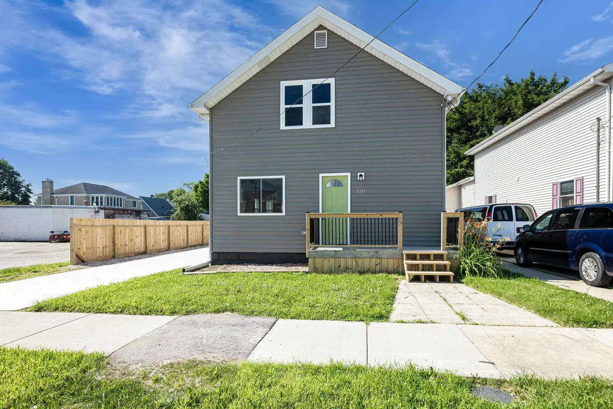 1315 W Summer Street, Appleton, WI 54914 - #1