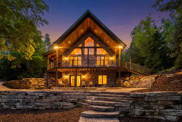 15662 Bademer Lane, MOUNTAIN, WI 54149