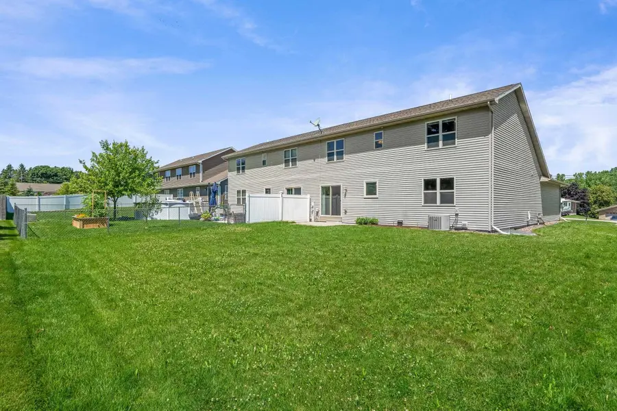 609 Creekview Lane, Appleton, WI 54915 - #2