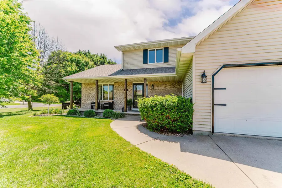 51 Overland Trail, Oshkosh, WI 54904 - #2