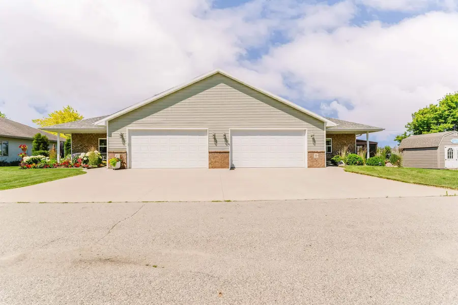 320D E Evergreen Drive, Kaukauna, WI 54130 - #3
